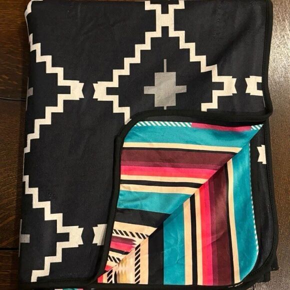 Ultra Soft Western Blanket Womens Serape County Night’s Double Sided Lap Throw - Picture 2 of 2